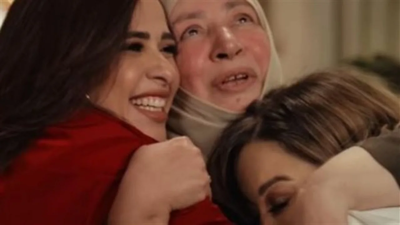 حملة دعائية ضخمة.. عبلة كامل تعود إلى الشاشة وتتصدر تريند التواصل الاجتماعي